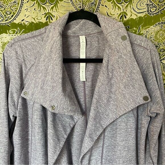 NWOT Lululemon Heathered Graphite Purple Rulu Rally Wrap Light Jacket Size 8 - Picture 8 of 15